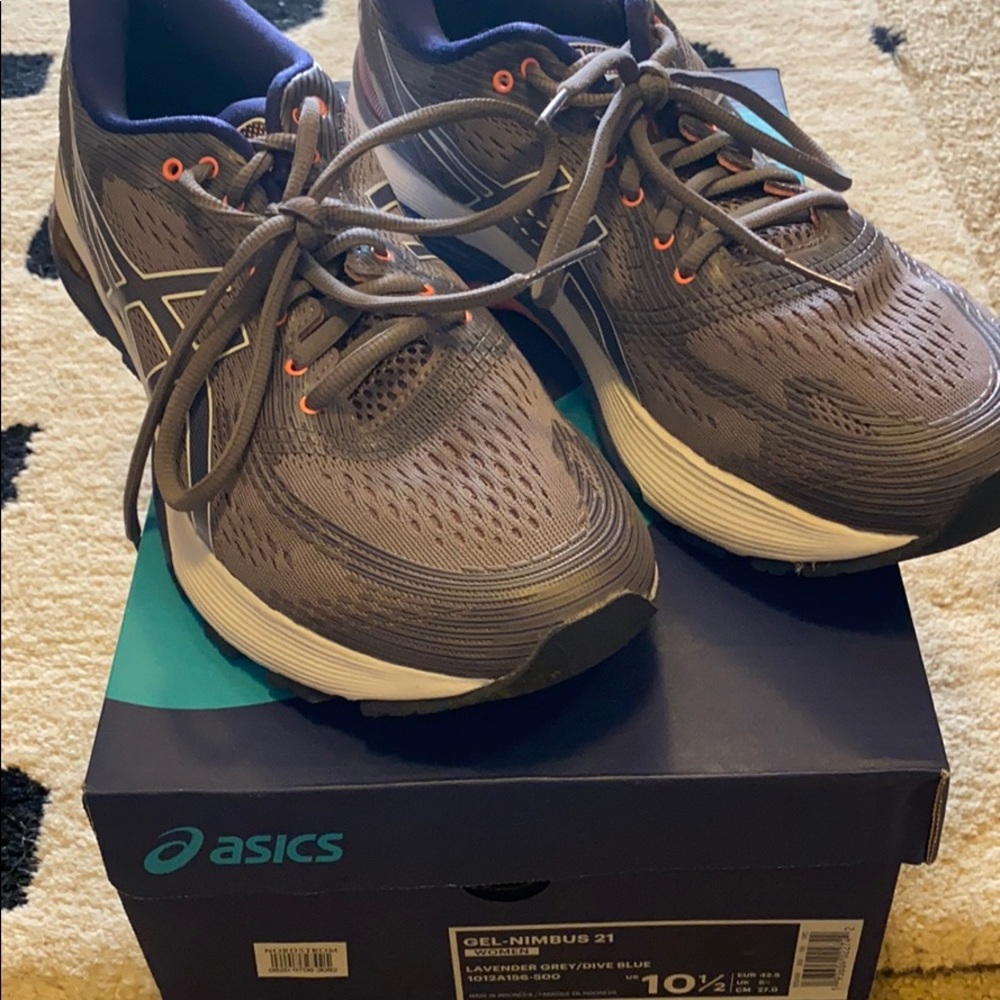 ASICS Gel Nimbus 21
